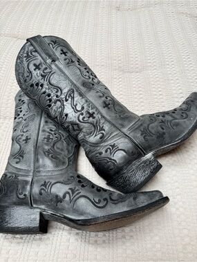 Gorgeous Shyanne Western Distressed Blackish Gray Leather Embroidered Boots